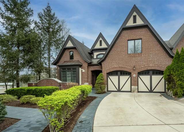 Property at 21 Upper Conway Ct Ct, Chesterfield, MO 63017, 4 beds, 4.5 baths