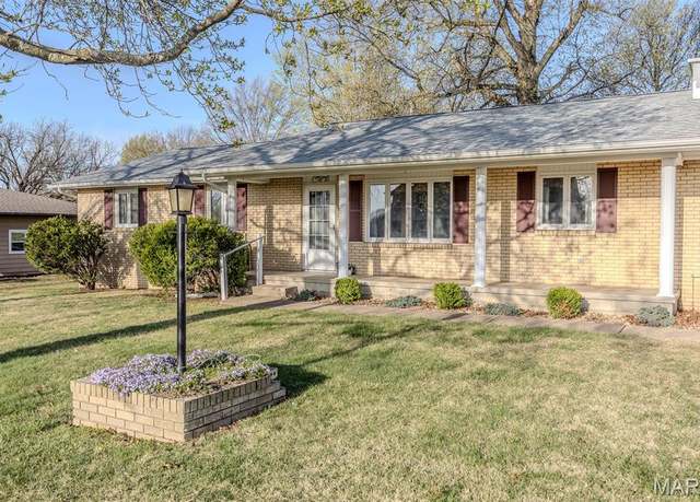 Property at 2043 King James Rd, Lebanon, MO 65536, 3 beds, 2 baths
