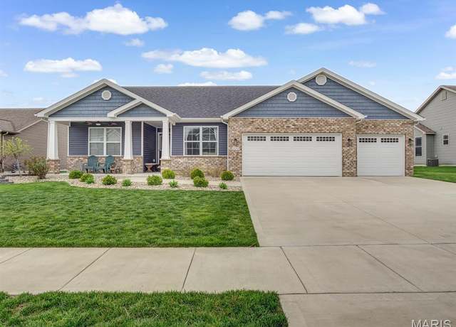 Property at 2642 London Ln, Shiloh, IL 62221, 5 beds, 3 baths