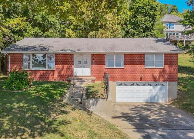 Property at 3106 Indian Trl, Godfrey, IL 62035, 3 beds, 3 baths