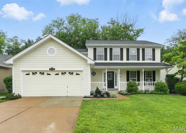Property at 973 Kylemore Dr, Ballwin, MO 63021, 4 beds, 3 baths