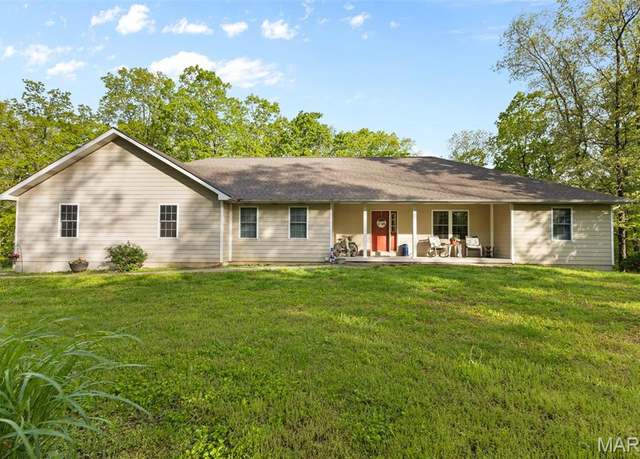 Property at 102 Timber Ln, Farmington, MO 63640, 5 beds, 3 baths