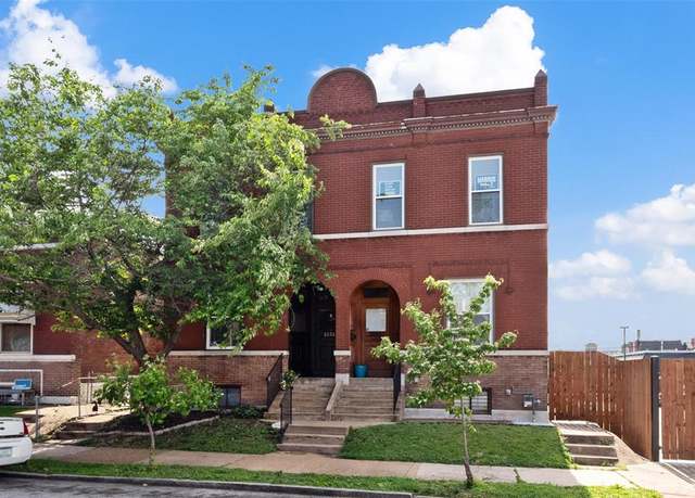 Property at 3338 Texas Ave, St Louis, MO 63118, 3 beds, 2.5 baths