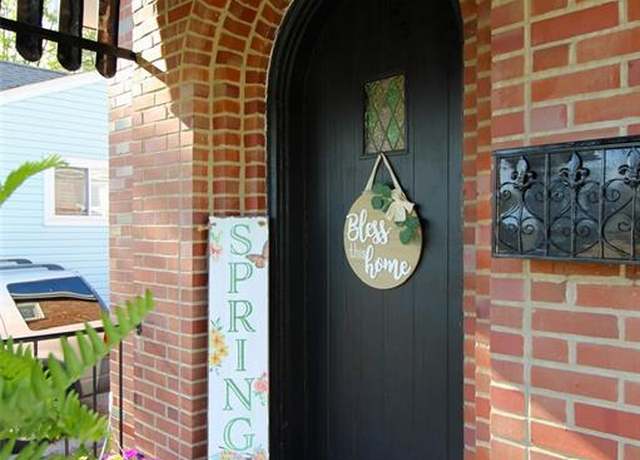 Property at 115 W Arlee Ave, Unincorporated, MO 63125, 2 beds, 1 bath