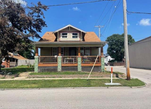Property at 116 N Hesperia St #1, Collinsville, IL 62234