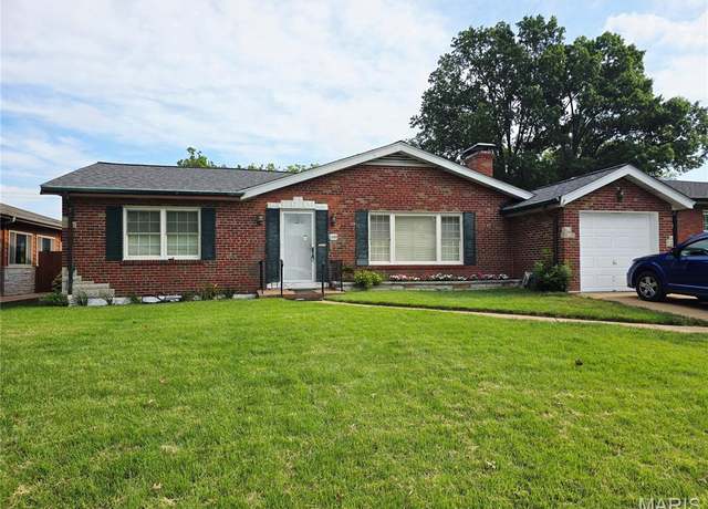 Property at 6269 Kinsey Pl, St Louis, MO 63109, 2 beds, 1 bath