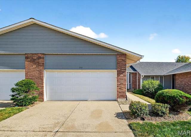Property at 502 King Dr, St Charles, MO 63303, 3 beds, 3 baths