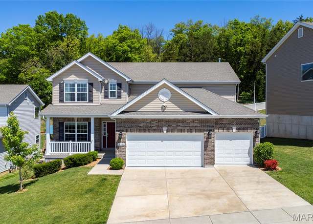 Property at 17681 Rockwood Arbor Dr, Eureka, MO 63025, 4 beds, 3.5 baths