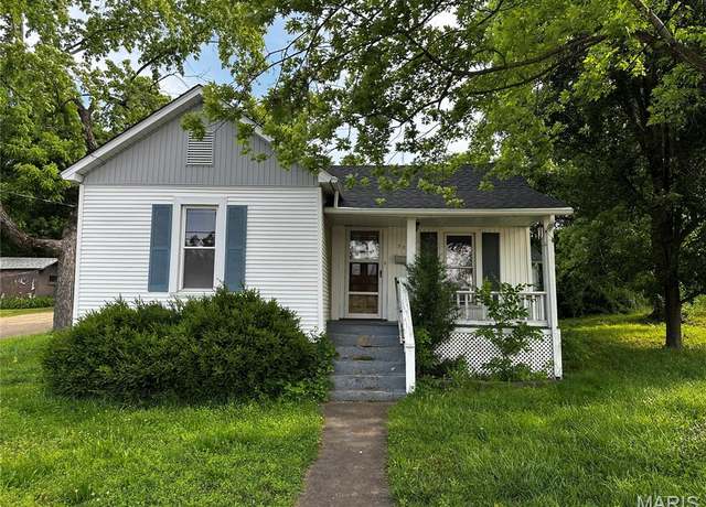 Property at 504 W Fite St, Park Hills, MO 63601, 2 beds, 1 bath