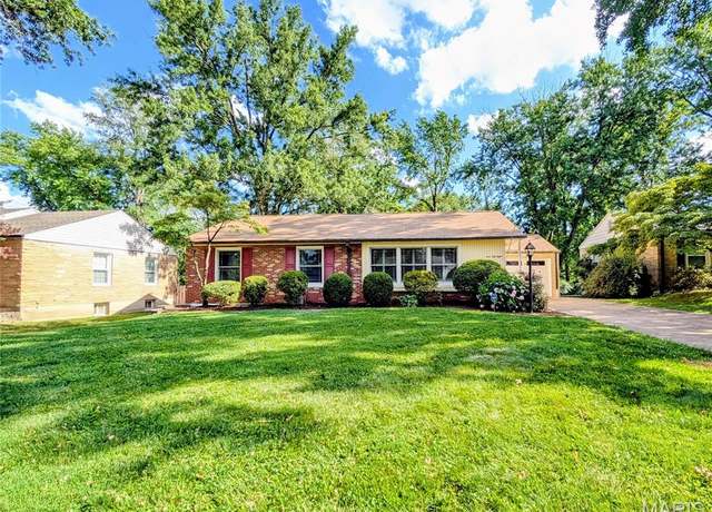 Property at 458 Woodlawn Estates Dr, Kirkwood, MO 63122, 3 beds, 2 baths