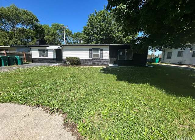 Property at 129 Saint Thomas Ln, East St Louis, IL 62206, 4 beds