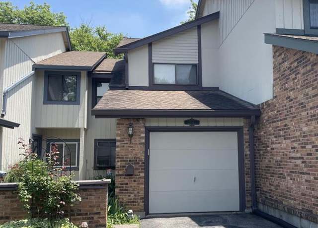 Property at 2042 Painted Leaf Dr, Maryland Heights, MO 63043, 3 beds, 1.5 baths