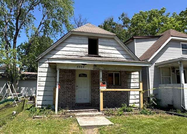 Property at 2205 E 24th St, Granite City, IL 62040, 3 beds, 1 bath