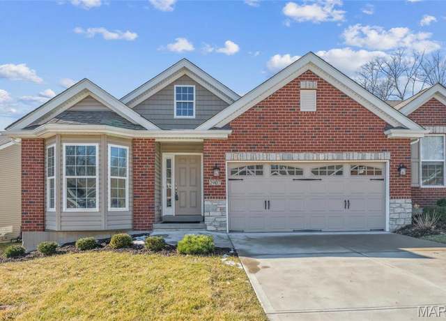 Property at 2907 Strawberry Ridge Dr, Arnold, MO 63010, 2 beds, 2 baths