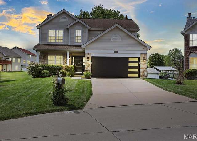 Property at 4511 Behlmann Grove Pl, Florissant, MO 63034, 5 beds, 3.5 baths