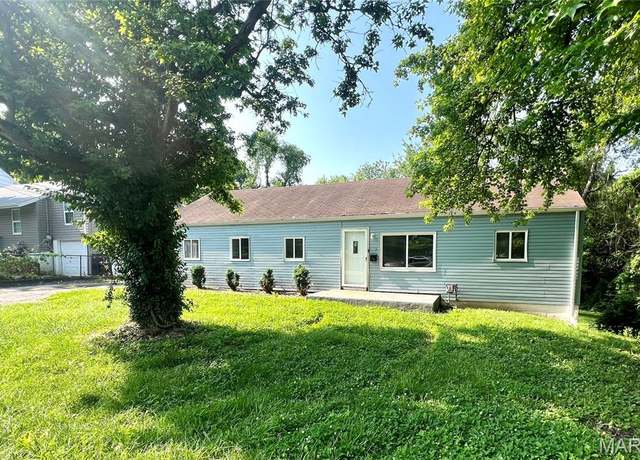 Property at 456 Bluff Dr, Riverview, MO 63137, 3 beds, 1 bath