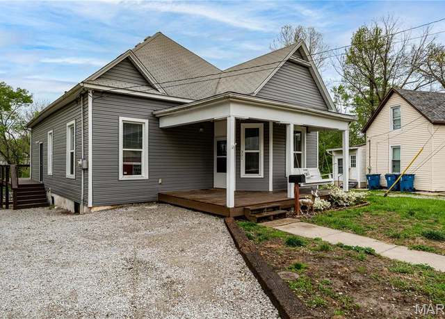 Property at 321 Central Ave, Collinsville, IL 62234, 2 beds, 1 bath