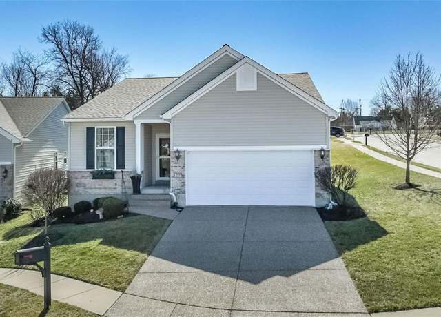 Property at 10 Silo Ridge Ct, Wentzville, MO 63385, 2 beds, 3 baths