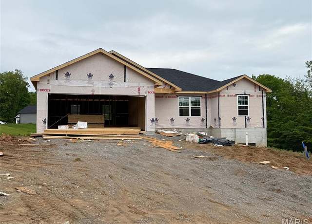 Property at 582 Wentworth Dr, Jackson, MO 63755, 3 beds, 2 baths