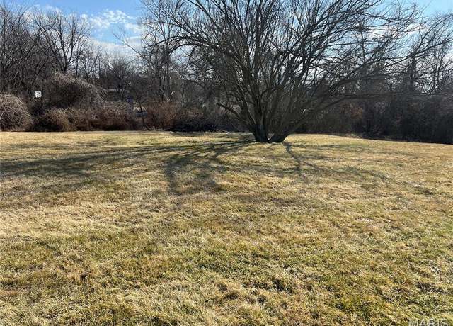 Property at 150 Steamboat Ln, Ballwin, MO 63011