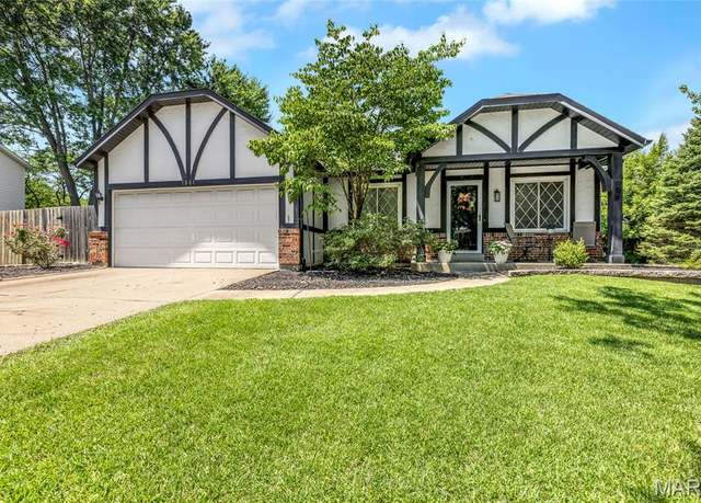 Property at 1001 Driftwood Trails Dr, Hazelwood, MO 63031, 3 beds, 2 baths