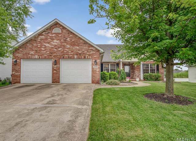 Property at 3430 Vicksburg Dr, Edwardsville, IL 62025, 4 beds, 3 baths