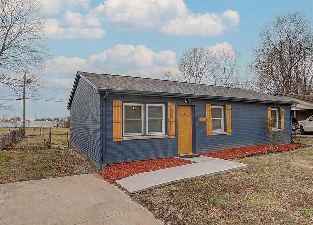 Property at 1426 Richard Dr, East St Louis, IL 62206, 3 beds, 1.5 baths