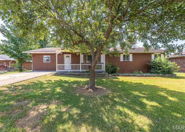 Property at 146 Hampton Ct, Poplar Bluff, MO 63901, 4 beds, 2 baths