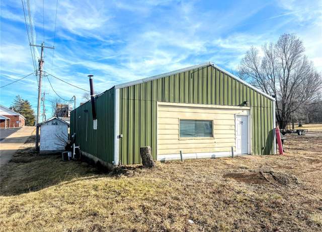 Property at 12 Flemings St, Park Hills, MO 63601