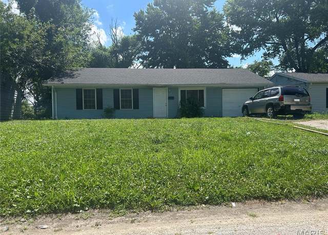 Property at 41 Westwood Dr, Cahokia, IL 62206, 4 beds, 1 bath