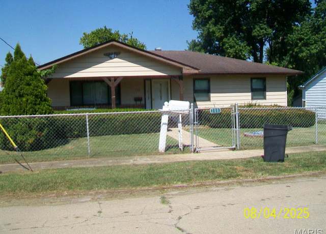 Property at 708 5th St, Park Hills, MO 63601, 3 beds, 1 bath