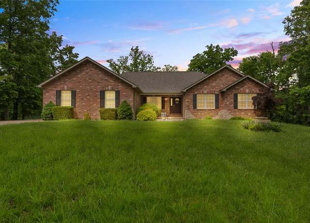 Property at 6478 Lake Forest Dr, Waterloo, IL 62298, 4 beds, 3 baths