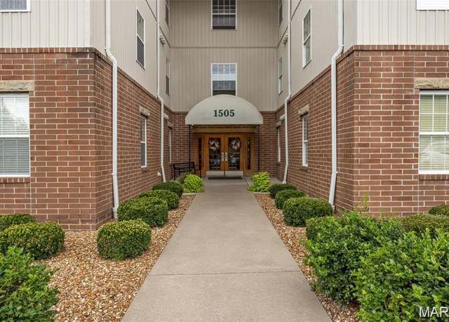 Property at 1505 S Old Highway 94 #205, St Charles, MO 63303, 2 beds, 2 baths