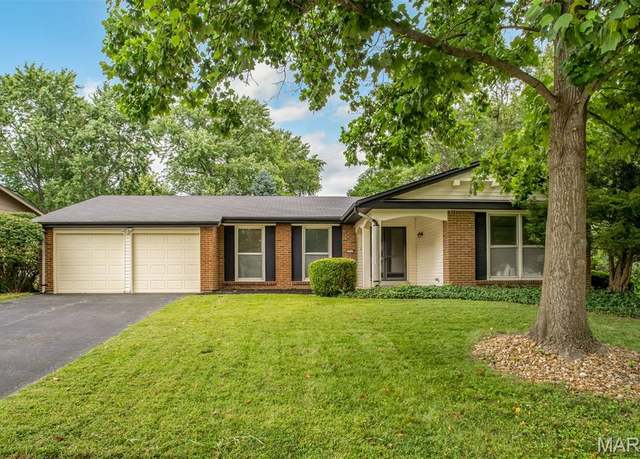 Property at 12033 Tangletree Dr, St Louis, MO 63146, 3 beds, 2 baths