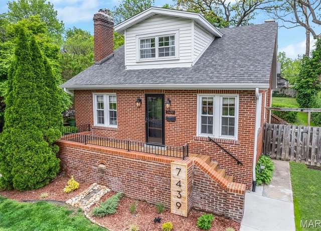 Property at 7439 Wellington Ave, University City, MO 63130, 4 beds, 2 baths