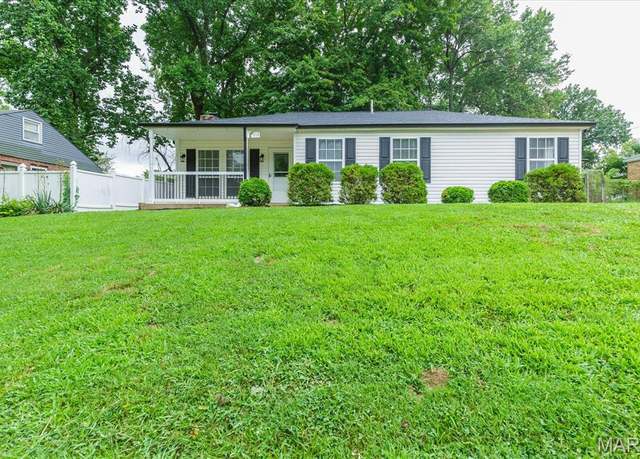 Property at 514 Plantmore Dr, Ferguson, MO 63135, 3 beds, 2 baths