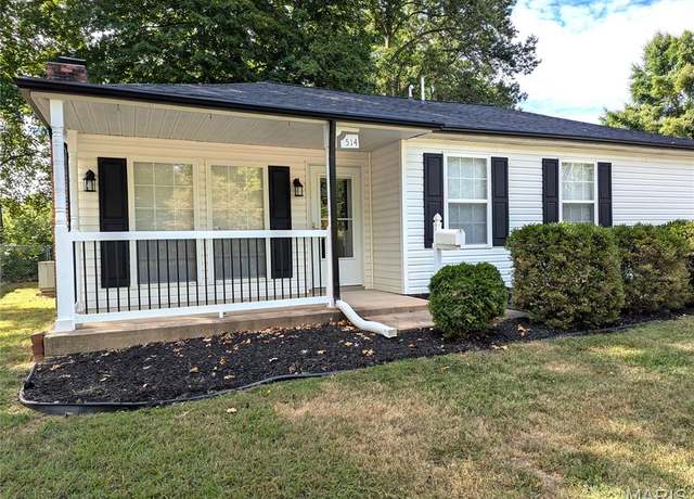 Property at 514 Plantmore Dr, Ferguson, MO 63135, 3 beds, 2 baths