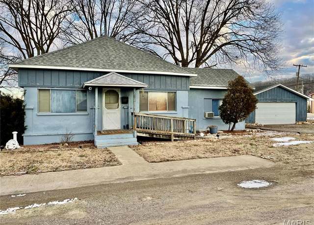 Property at 115 Cook Ave, Chaffee, MO 63740, 2 beds, 1 bath