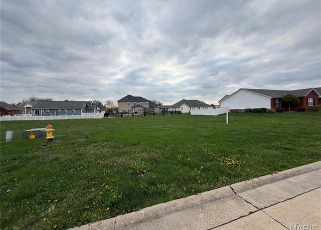 Property at 4167 Addiston Dr, Swansea, IL 62226