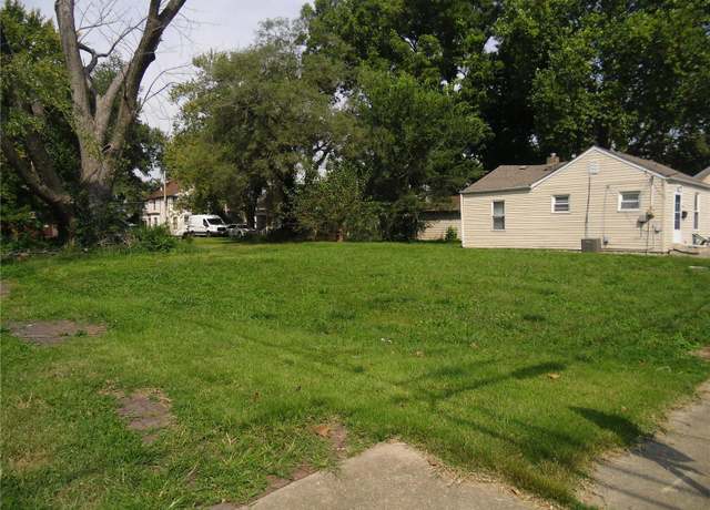 Property at 301 N 11th St, Belleville, IL 62220