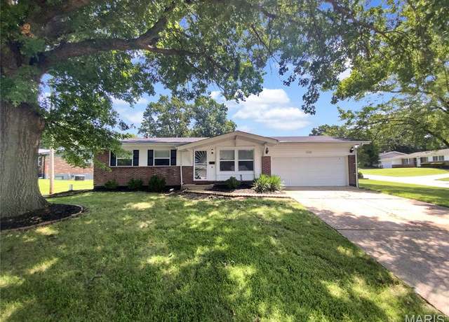 Property at 11100 Landseer Dr, St Louis, MO 63136, 3 beds, 2 baths