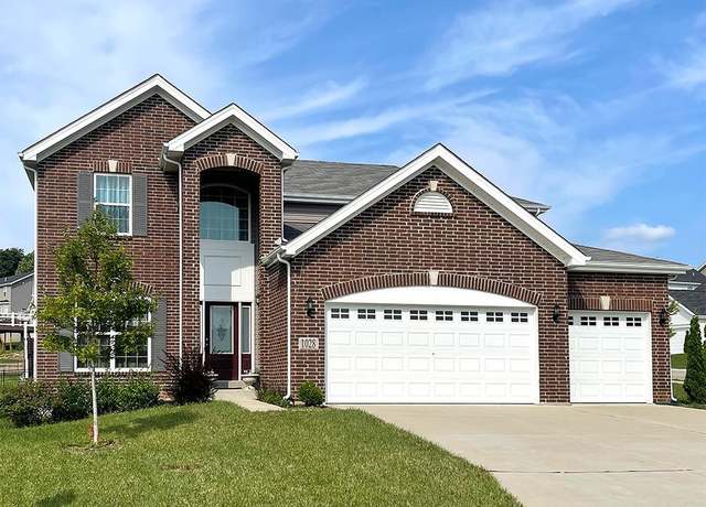 Property at 2 Nottingham at Bluestem Ests, Lake St Louis, MO 63367, 4 beds, 2.5 baths