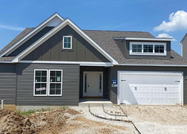 Property at 207 Kreder Ln, St Charles, MO 63304, 3 beds, 2.5 baths