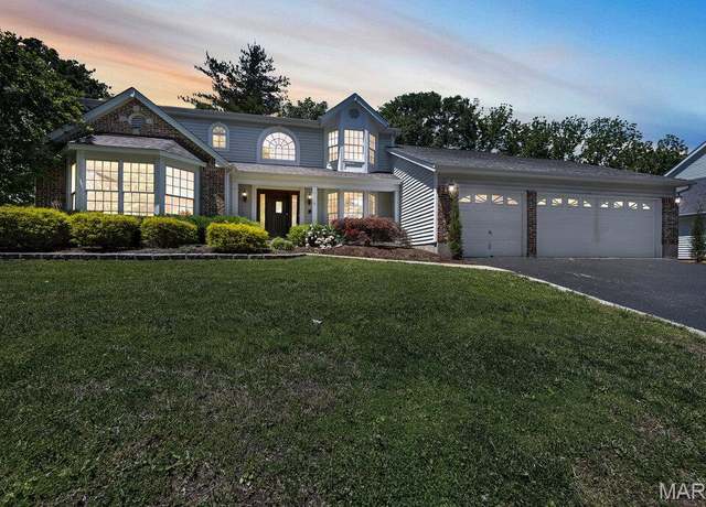 Property at 697 Carman Meadows Dr, Ballwin, MO 63021, 4 beds, 3.5 baths