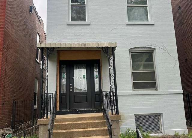Property at 4439 Oakland Ave, St Louis, MO 63110, 4 beds, 2 baths