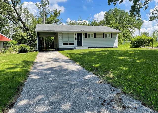 Property at 10700 Spring Garden Dr, St Louis, MO 63137, 3 beds, 1 bath