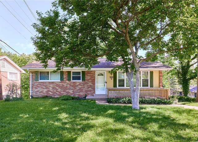 Property at 10901 Waycroff Dr, St Louis, MO 63114, 3 beds, 2 baths