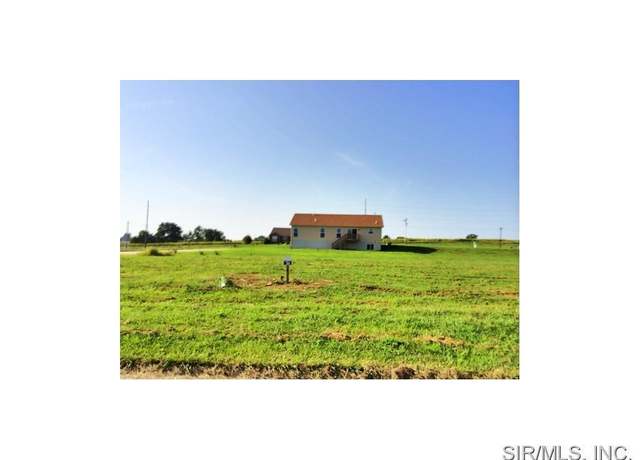 Property at 412 Cliff View Pl, Valmeyer, IL 62295