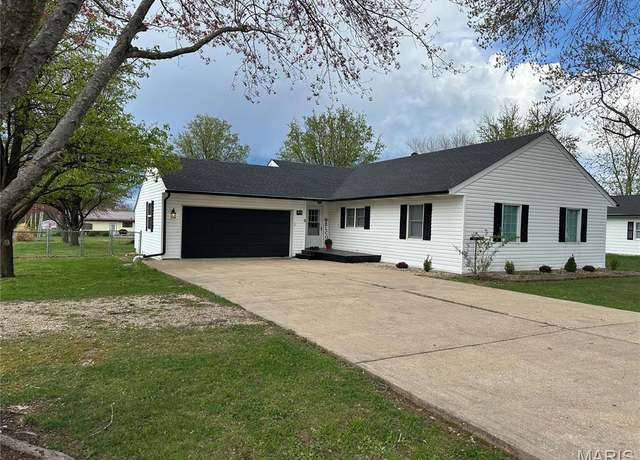 Property at 1773 Southridge Ln, Owensville, MO 65066, 4 beds, 2 baths