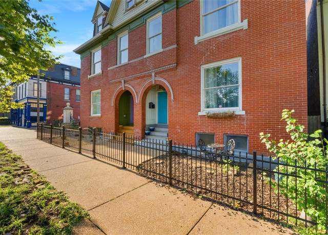 Property at 1727 Lafayette Ave, St Louis, MO 63104, 4 beds, 4 baths